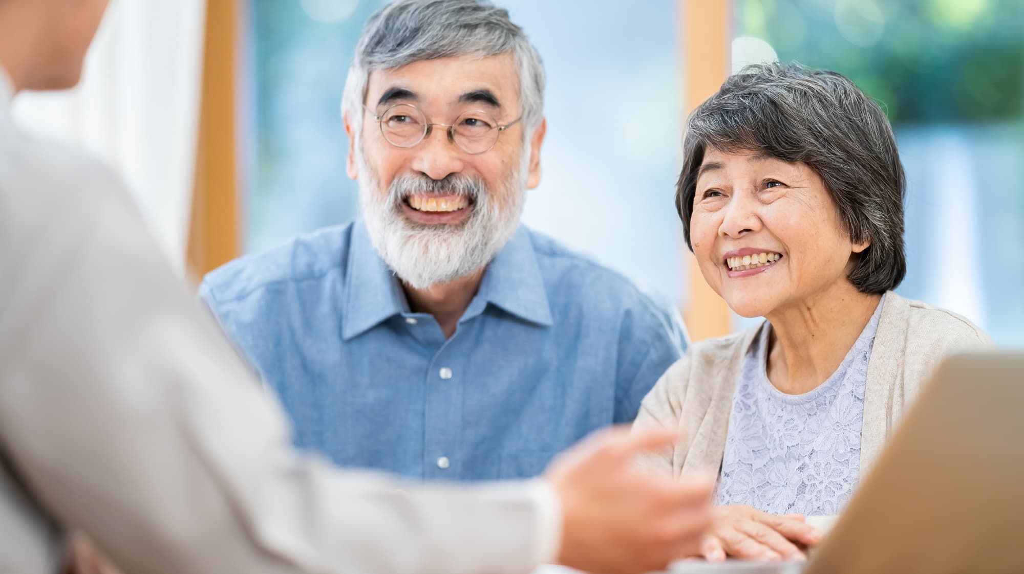 相続の相談にきたご夫婦の様子